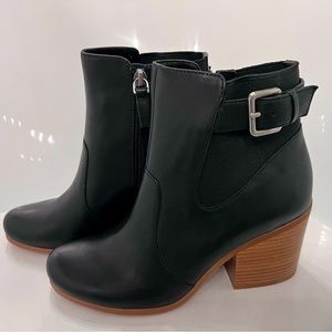 Susina “Zuri” Black Leather Ankle Boots Size 5.5 NWB